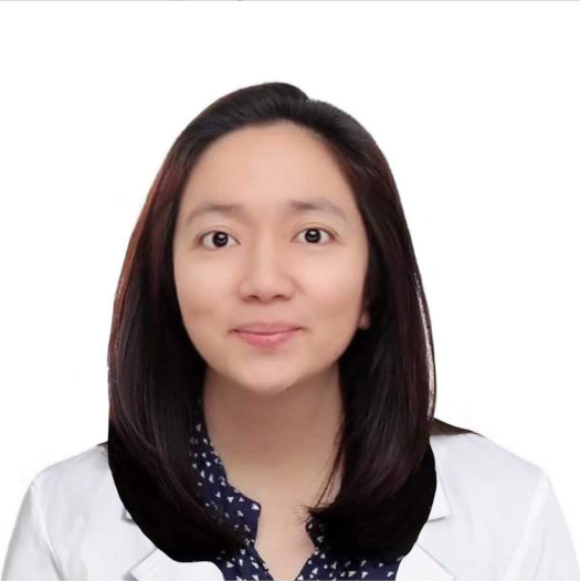 Mamiko Sy, Optometrist